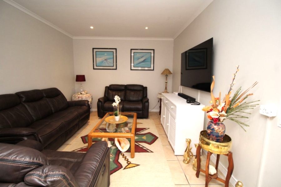 3 Bedroom Property for Sale in Country Club Western Cape